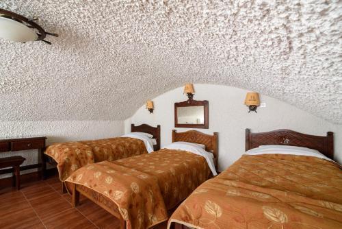 Porto 3* Perissa (Santorini)
