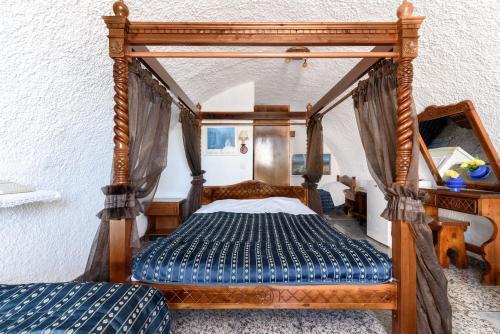 Porto 3* Perissa (Santorini)