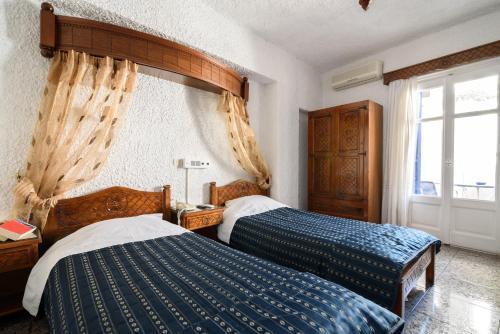 Hotel Porto Perissa (Santorini)