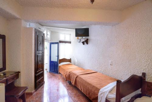 Porto 3* Perissa (Santorini)